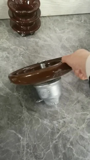 Aislador de porcelana con suspensión de disco tipo bola y casquillo de 70kn U70bl